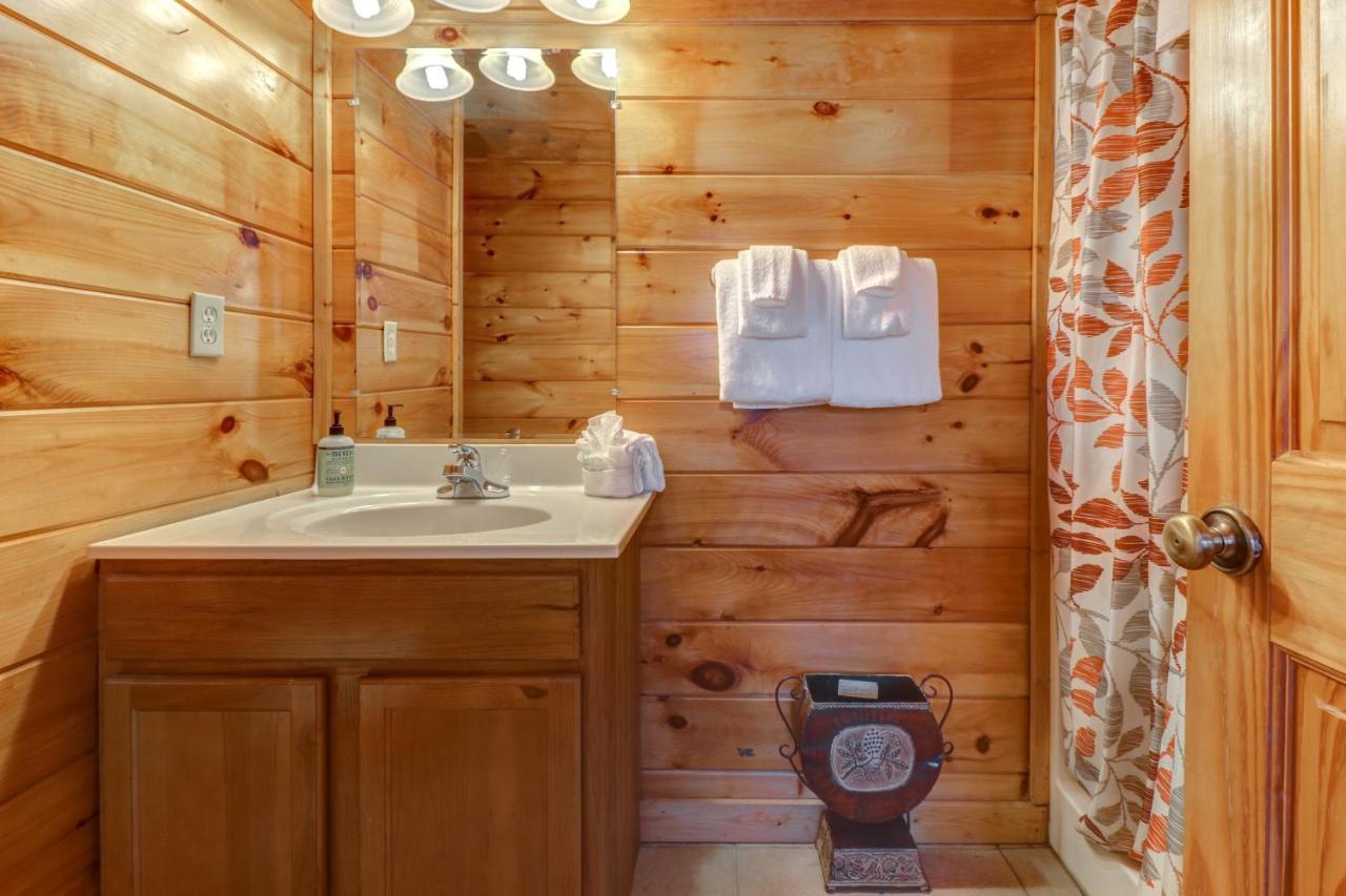 Peaceful Setting Cabin Villa Pigeon Forge Dış mekan fotoğraf